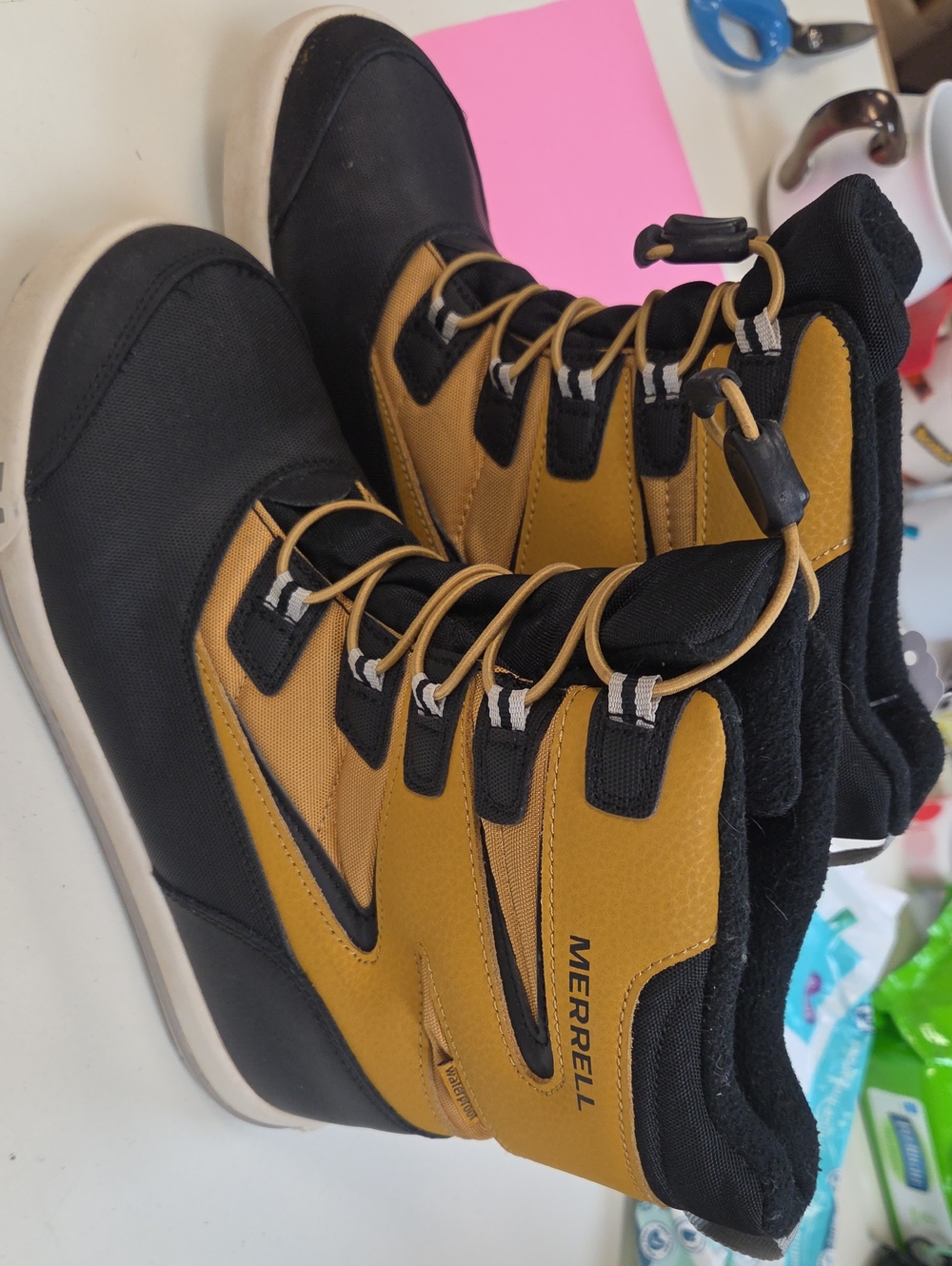 Merrell Men’s Black and Mustard Lace-Up Outdoor Boots